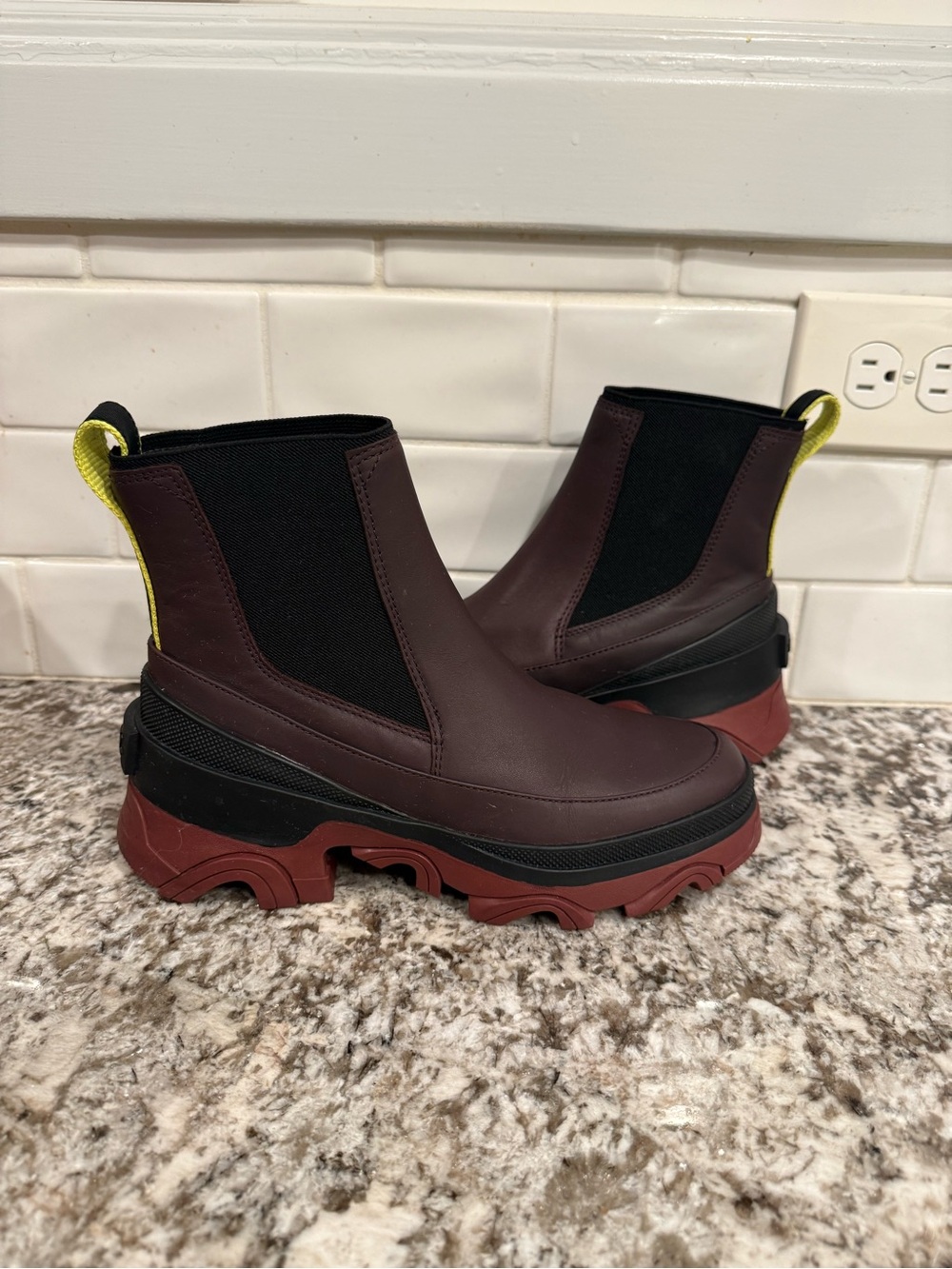 Women’s Sorel Brex Waterproof (size 7)